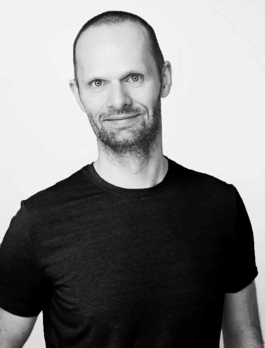 Adam Bańka, casus Design